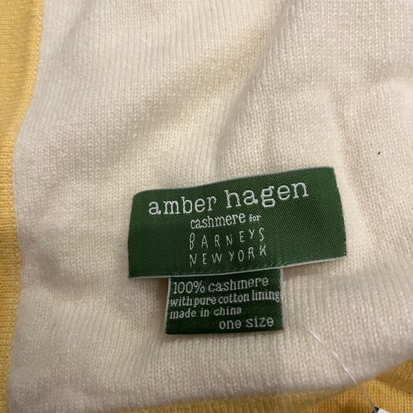 COPY - NWT Barneys New York Amber Hagen 100% Cashmere Baby Blanket Lion - Picture 6 of 6